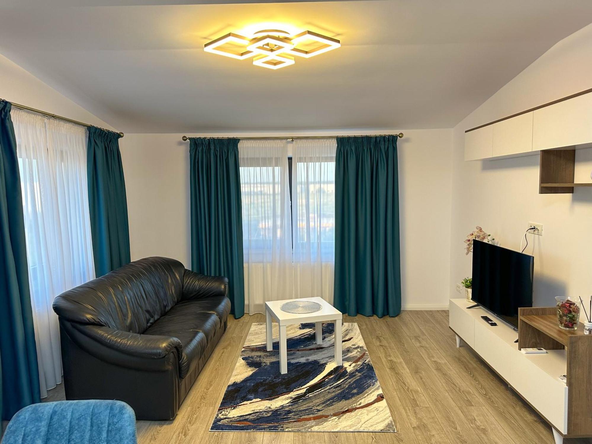 Zim Family Airport Apartment โอโตเปนี ภายนอก รูปภาพ
